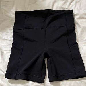 lululemon athletica Black Bike Shorts size 6